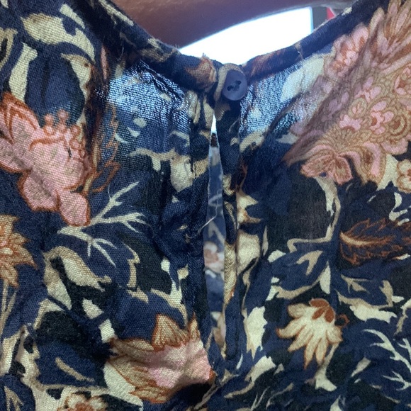 American Eagle drop waist floral sleeveless top - Picture 2 of 10
